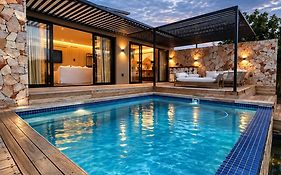 Lira Boutique Hotel